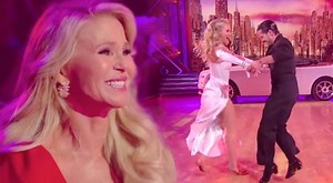 Injured Christie Brinkley Watches Daughter Dance In Her Place On DWTS