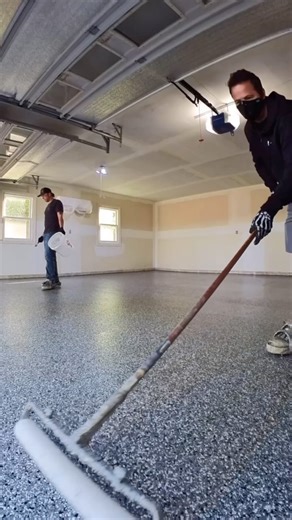 5.7K views · 28 reactions |  Black & white is always the right choice. 煉 Epoxy vapor barrier & polyaspartic garage floor Comment or dm “learn” if you want to learn how you can do floors like this. 酪 #satisfying #construction #garage #garagefloor #epoxy | Tim DCVA | Facebook