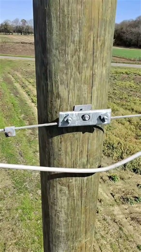 Love a simple pole transfer! #lineman #telecom #poletransfer
