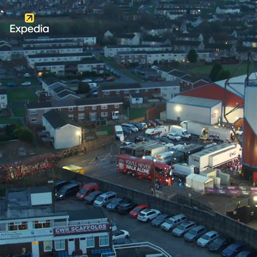 Arriving in Burnley on Boxing Day 👊 | Liverpool FC