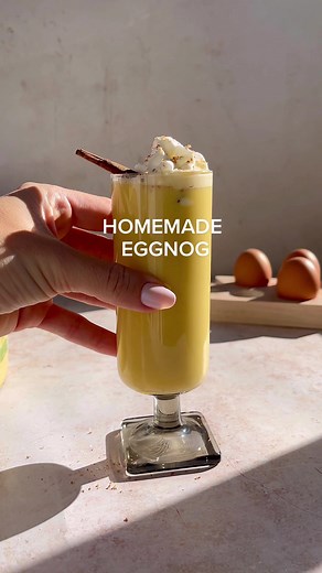 Delicious Homemade Eggnog Recipe for Christmas Celebrations