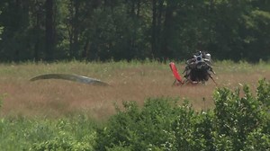 Gyrocopter crashes short of runway at airport in Keene