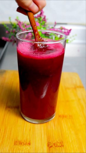 750K views · 17K reactions | Sabías que existe un batido rojo poderoso en hierro | Secretos Naturales | Facebook