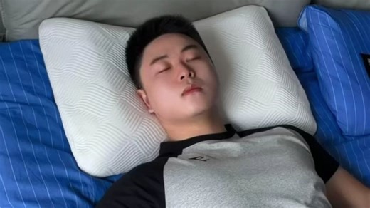 终于找到配得上大体重肩膀的枕头了