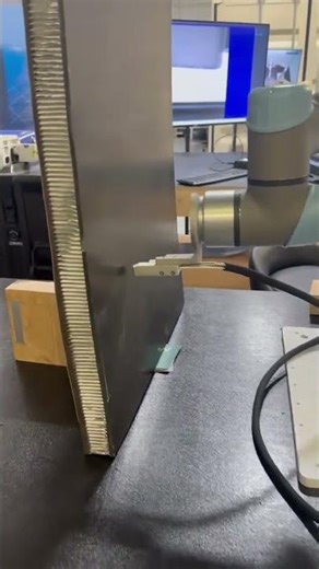 XARION Pitch-Catch Digitizer