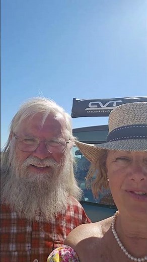 I met BOB WELLS in the middle of the desert! #hondaelement #desertadventures #rvlife #camping