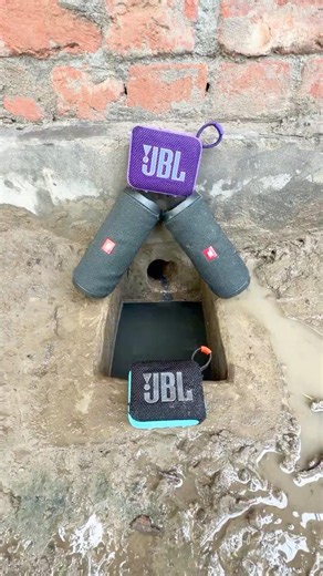 Waterproof JBL party box