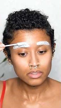 Platinum Blonde Bleached Eyebrows Tutorial! (Easy + No Damage)