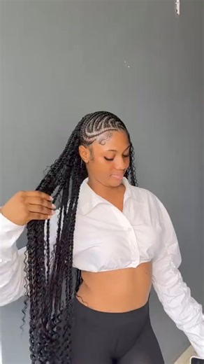 Just found these stunning Fulani braids by @braidsandbeyondgh! 😍 Perfect for any day, right? Who else is loving this look? 🙌🏾✨ Let's chat styles below! 👇🏾 | braidhairstyles_com