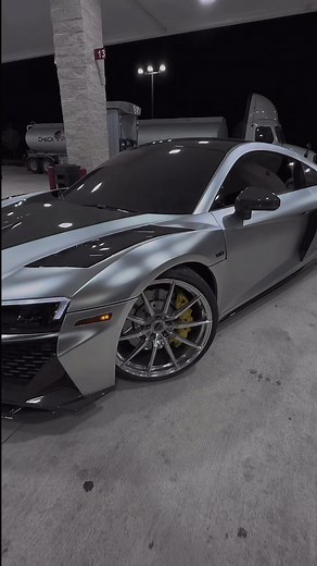 Audi R8 V10 Sound and Performance