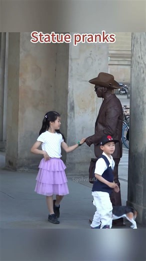 Statue prank #funnyprank #prank #fyp
