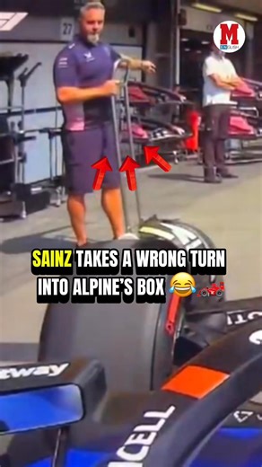 54K views · 376 reactions | Carlos Sainz casually pulled into Alpine’s pit like he had an invite ️ #F1 #CarlosSainz #Williams #formula1 | Marca in English | Facebook