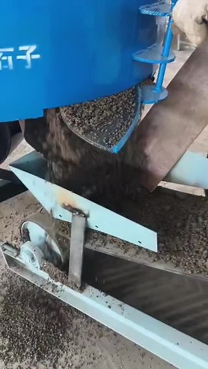 #brickmakingmachine #brick #blockmachine #buildingahouse #brickmachineautomatic