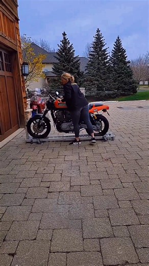 196K views · 495 reactions | CONDOR wheel chock line up!! Organize yourself! https://amzn.to/3vbCU1x | CONDOR Products | Facebook