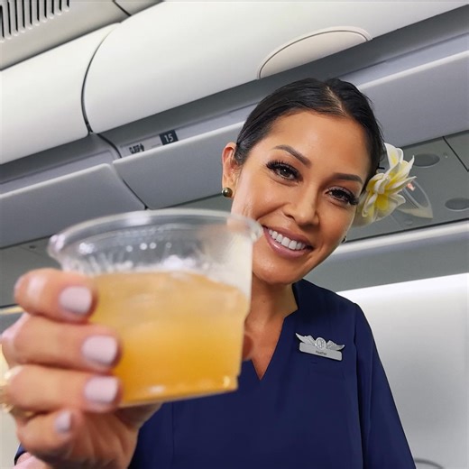 Aloha!🌺羽田/関空から直行便でホノルルへ！🌴 ハワイアン航空のフライトは乗った瞬間からハワイがはじまります。 ぜひハワイへのフライトは、温かい笑顔とアロハのおもてなしのハワイアン航空で✈ #TravelPono #ハワイ旅行 #ハワイに乗ろう #ハワイアン航空 | ハワイアン航空 Hawaiian Airlines Japan