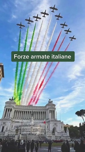 Le 4 forze armate italiane ❤️🇮🇹 #esercitoitaliano🇮🇹 #marinamilitareitaliana🇮🇹 #areonauticamilitare #armadeicarabinieri #❤️🇮🇹