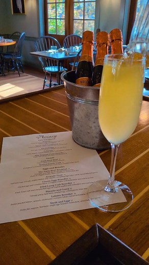 Brunch at the Aviary! Come join us Saturdays and Sundays 10AM-2PM #theaviary #eatlocal #swanseama #brunch #mimosa #sundaybrunchday #weekendgoals #beignetsfordays | The Aviary Restaurant