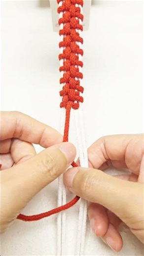 Lark’s Head Knot Macrame Tutorial | Easy Bracelet Knotting#shortstutorial#diy #macrame #knotting