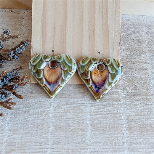 Handmade Porcelain Heart Charms, Feather Pattern Glazed Ceramic Beads - Etsy