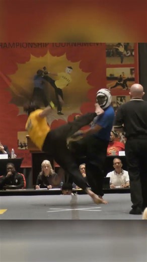 🦵High Kick vs Low Kick🦿 One Ends Fights, One Breaks Fighters