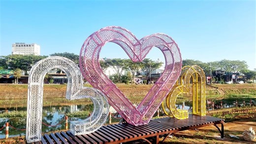 Phố Đêm Chợ Nhỏ Gia Lai | Pleiku