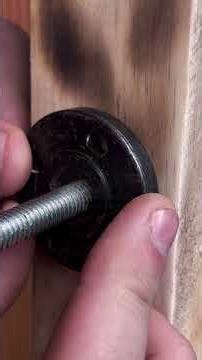Simple technique to fix a screw in wood more efficiently #TennesseeDIY #SmartSolution #ProTrick