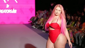 11Krissy King X创造者公司_纽约时装周Full Show 4K(2K_60FPS)