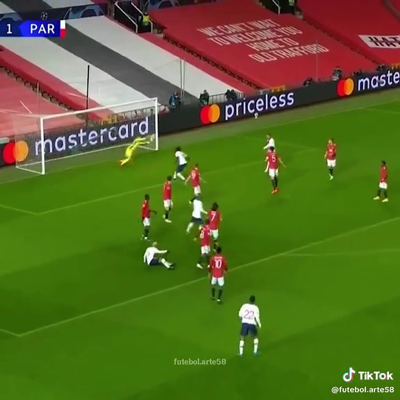 Neymar Jr. Showdown Against Manchester United Highlights