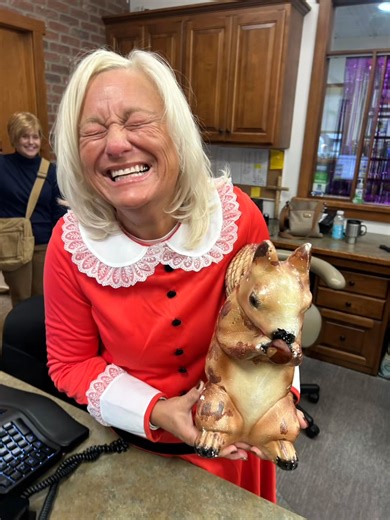 Staff costume day complete with Willy Wonka, Charlie, Grandpa Joe, Violet, Veruka Salt, and Dr. Wonka himself!!! Two lucky patients that found golden tickets won an Oral B Electric Toothbrush! We had so much fun with this today. Be safe Trick-or-Treating and don’t forget to brush!!! | Kennedy Family Dentistry