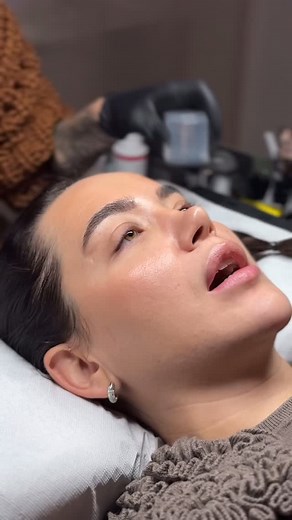 118 reactions · 14 comments | COME LASHLIFT WITH ME 彩 -  Tipp: Nach dem Lifting ist Pflege super wichtig – damit die Wimpern gesund und glänzend bleiben! Und psst… mit meinem Code SRBeauty sparst du 10 % bei @thelashbrowshop ️  Wenn du auch Lust auf perfekt geliftete Wimpern hast, buch dir jetzt deinen Termin! #lashlift #lashes #wimpernlifting #wimpernliftingfrankfurt #ffm | Sarah Radman Beautystudio | Facebook