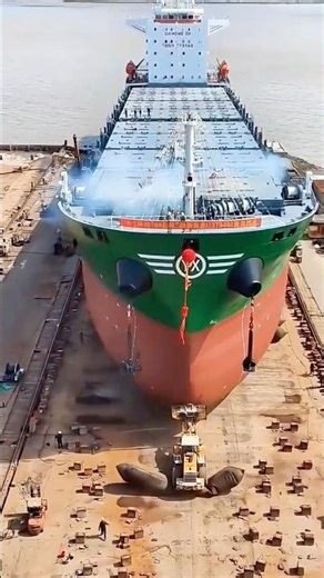 10,000-ton giant ship launch — the moment engineering meets the ocean! 🚢