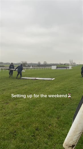 Behind the scenes raceday prep with the grounds team🙌🏼🐎 | Sedgefield Racecourse