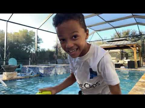 - Kids Try Out an RC Boat for the First Time!