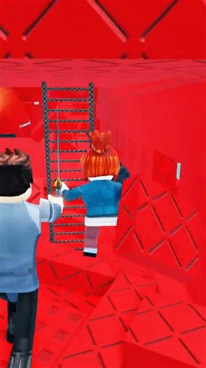 Surviving a LITERAL NUKE in Roblox… 😳💥