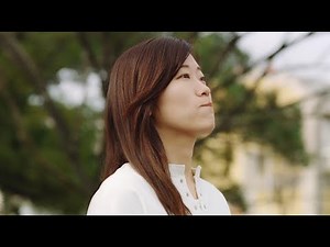 ヒコロヒー、CM出演に自分でも驚き！踊り上手な犬に「かわいい！」 『かんぽ生命保険』新CM「ご近所散歩中・新医療特約」篇