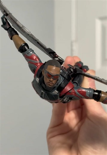 S.H. Figuarts Falcon (Avengers: infinity War) Figure is missing his guns and his 2 pairs of interchangeable hands since I bought the figure used at Frank & Sons #falcon #marvel #actionfigureposes #fyp #shfiguarts