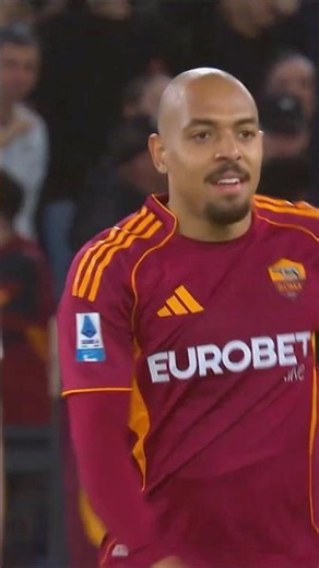 MALEN's first hat-trick for Roma was something special 🐺 #SerieA #Malen