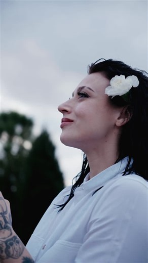 Layla Hansen on Instagram: "🩸WARNING BLOOD 🩸STOP SMOKING 🚭 Hauntingly Beautiful Pt.2 This one is my grandmothers story. A woman so full of life and love. Sweet as can be. Her favorite flower, Carnations. She always got so happy when we brought them home for her. Sadly, she smoked a pack of cigarettes a day and dabbled in vapes. She was 60 when she passed. She had 3 major heart attacks within a few days. Her last day, they had to give her blood thinners to keep her heart pumping. However, ever