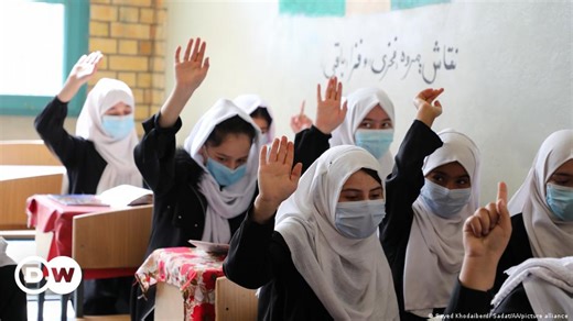 Afghanistan: Girls dream of education