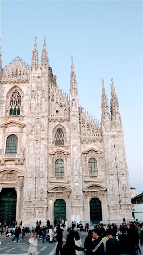 🌅 Duomo di Milano at Sunset | Piazza del Duomo 🇮🇹✨ #Milan #Travel
