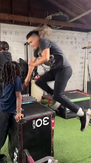Baby Gronk crazy workouts !