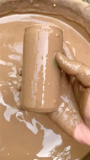 Cleaning a mini sprite ASMR Sastisfying mud