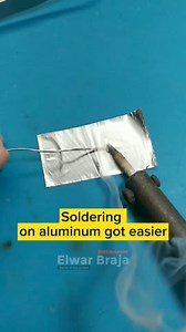 Soldering on aluminum got easier. #electronic #soldering #solderingtools #solderingskills #はんだ付け #การบัดกรี #soldadura #soldaduraelectrica #menyolder #solderen #elektronika #tips #solderingiron #solderingtips #aluminum #aluminium #solder #Battery #batteries | Elwar Braja