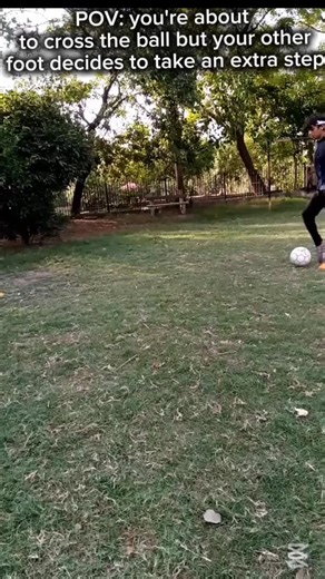 Unique Attack on Instagram: "😭. #football #skills #messi #neymar #f2freestylers #ronaldo #goat #ishowspeed #unisport #uniqueattack #futbol #soccer #fifa #neymar #realmadrid #barcelona #santosfc #goat"