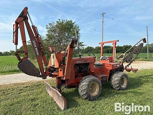 DitchWitch R40 4x4 Trencher W/Backhoe & Backfill Blade | Construction