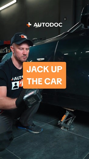 Quickly Lift Car with Jack - Step-by-Step Auto Repair Tutorial