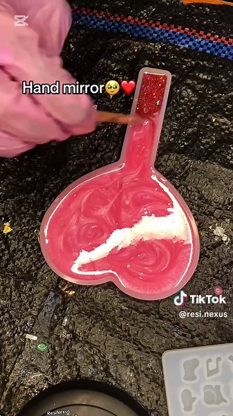 Custom Hand Mirrors: Perfect Gifts for Makeup Artists