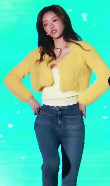 Yooa nipple patch 👀