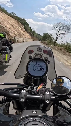 Himalayan 450 vs Himalayan 411(Bs4)