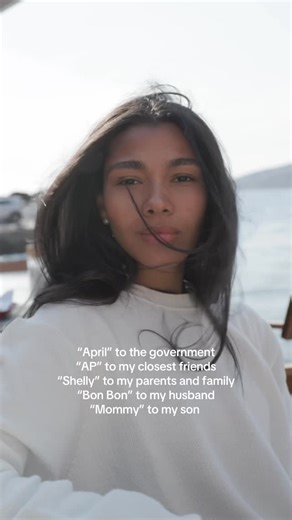 April Buckles on Instagram: "I love to hear them all 凉冀"